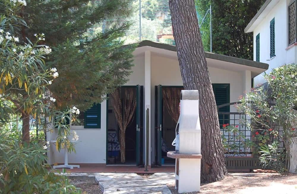 Camping Villaggio Internazionale San Menaio Eksteriør billede
