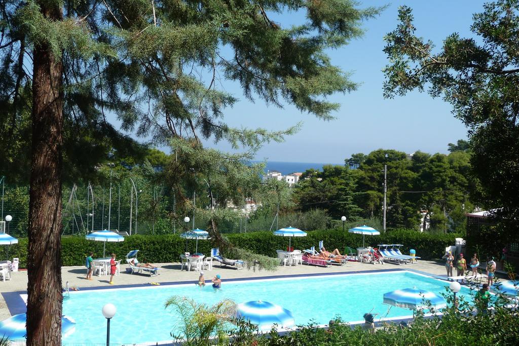 Camping Villaggio Internazionale San Menaio Eksteriør billede