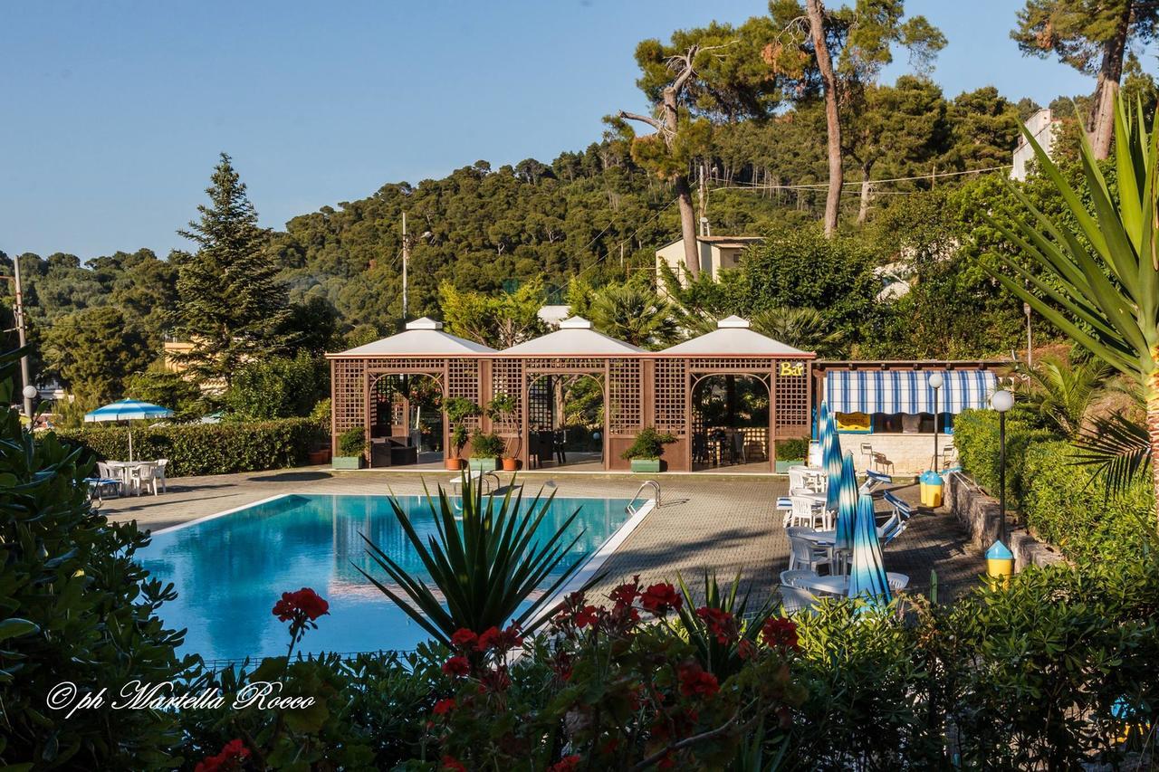 Camping Villaggio Internazionale San Menaio Eksteriør billede